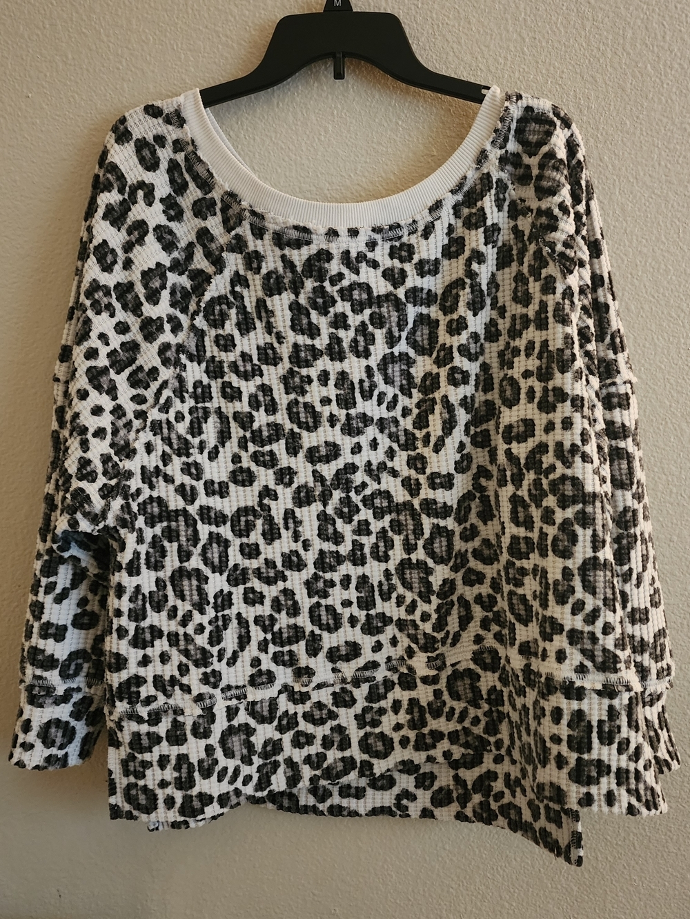 American Eagle Outfitters Womens Medium Oversized!  - Big Hug